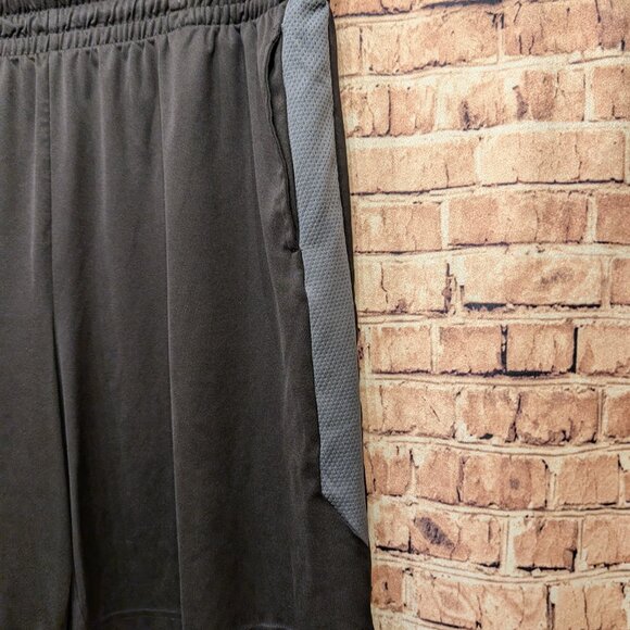 Tek Gear Dry Tek Shorts Black/Gray Size XL - Picture 5 of 10